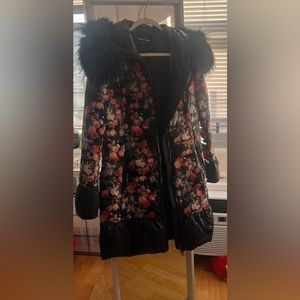 Long winter jacket with natural fur